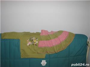 Vând set bluză cu fustă fetiță