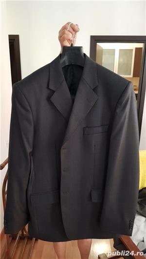 Costum bărbătesc nou gri închis 