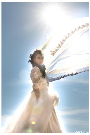 Fotograf profesionist,nunti,..botezuri ,..evenimente !