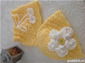 Caciulița si guler croșetate