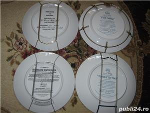 Canada,farfurii originale  pictate,catei,ambalaj original,sistem de fixare perete,rame octogonale  - imagine 5