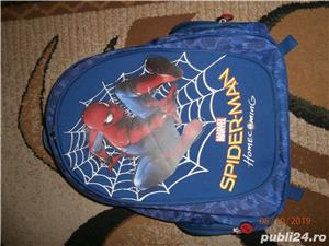 ghiozdan pt copii in stare f buna cu Spider Man