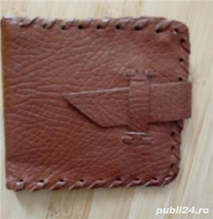 port documente din piele lucrat manual