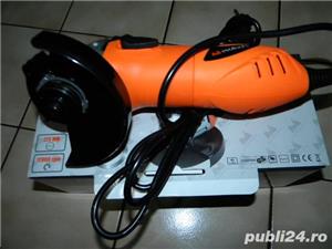 Polizor unghiular 12000 rpm,125 mm 630 W la pretul de 120 lei buc.