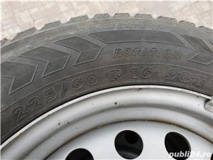 Roti / jante VW Caravelle, Transp. 225/60 R16 98T Nokian iarna - imagine 2