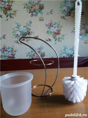 Set NOU 3 piese- perie WC cu pahar si suport argintiu din otel cromat - imagine 4