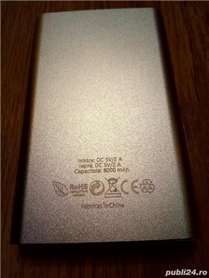 Baterie/Acumulator extern, 8000 mAh 5V, Argintiu, NOU ! - imagine 5