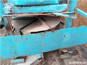 Dispozitiv împrăștiat îngrășământ - imagine 5