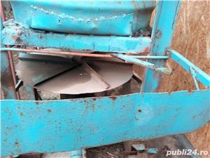 Dispozitiv împrăștiat îngrășământ - imagine 6