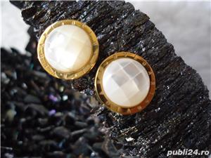 Cercei unisex rotunzi aurii patratele sidef aliaj antialergic surub cercelusi dama barbati + cutie 