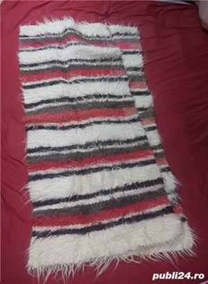 Cerga veche,set,1 cerga pentru pat si 2 cergi pentru fotolii,stare foto-necesita curatare,tp.gratuit