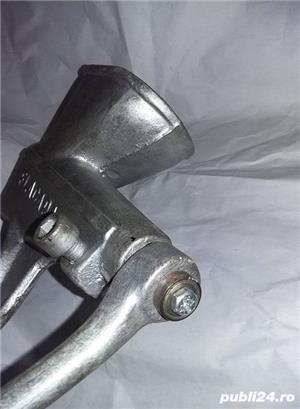 Masina de stors rosii veche romanesca,masina suc rosii cu sita inox flacara - imagine 5
