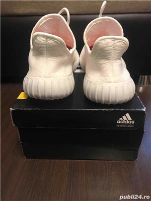 Adidas Yeezy Boost - imagine 3