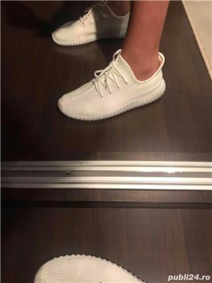 Adidas Yeezy Boost - imagine 9