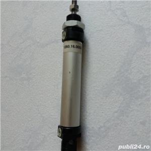 Microcilindru  Pneumatic  mac 16 Tijă M 6 CURSA 50 