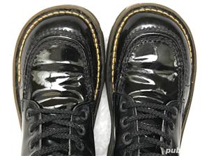 Ghete negre unisex piele naturala lacuita originale firma Dr Martens bocanci dama barbati lac negru  - imagine 10