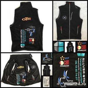 Vesta neagra originala unisex dama barbati polar 3 buzunare fermoare firma Decathlon embleme brodate - imagine 2