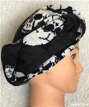 Fular + fes unisex made in Italy 90% lana cranii albe gri supradimensionate sal caciula barbati dama - imagine 3