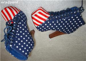 Botine dama ghete imprimeu steag SUA platforme toc lemn 12 cm drapel America model agreat Lady Gaga - imagine 7