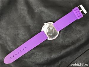 Ceas dama supradimensionat roz mov cristale Swarovski curea silicon quartz sexy - imagine 9