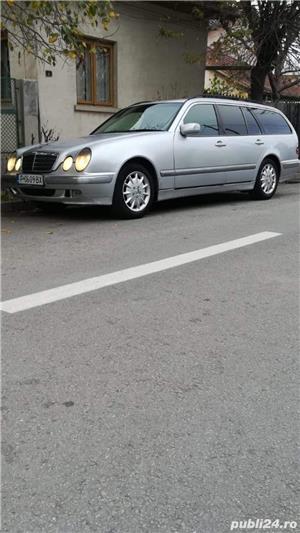 Dezmembrez Mercedes E-Class W210 2001  2.2 cdi - imagine 3