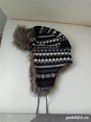 vand caciula sport/turism lana,noua calitate.