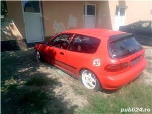 Dezmembrez Honda Civic EG