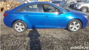Dezmembrez Chevrolet cruze 2011 - imagine 3