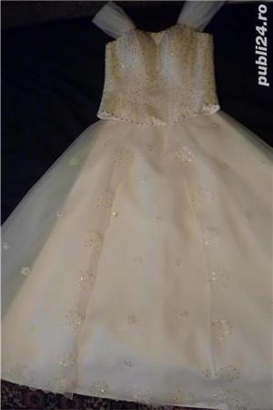 Vand rochie de mireasa stil printesa , lucrata impecabil  in Alba Iulia  - imagine 2