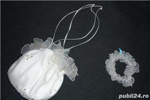 Vand rochie de mireasa stil printesa , lucrata impecabil  in Alba Iulia  - imagine 4