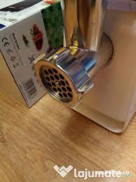 Masina de tocat carne Heinner 1300 W, accesoriu carnati, cutit inox - imagine 2