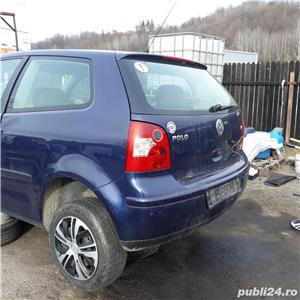 Dezmembrez VW Polo 1.2 ,12V ,an 2003.,doua usi. - imagine 4
