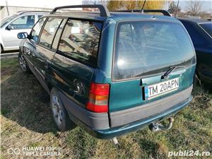 Opel Astra - imagine 2