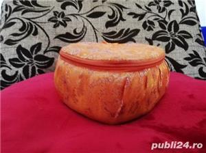 2 cutii pt bijuterii, in forma de inima - imagine 4