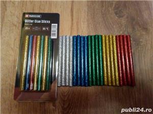 Set 20 batoane silicon colorat cu sclipici,diametru 7 mm,lungime 10cm, NOU !