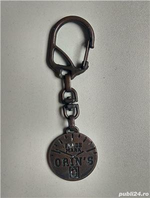 breloc vechi metalic de colectie reclama brand publicitar firma Turcia, medalion caine