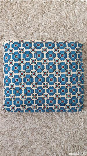 Perna cusuta manual din anii 1800