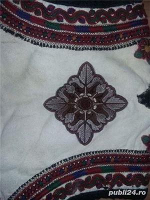 bunda/bundita traditionala,cojoc romanesc traditional VECHI,T.GRATUIT - imagine 2
