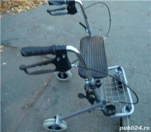 Carucior - premergator pliabil batrani