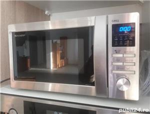 Cuptor cu microunde 