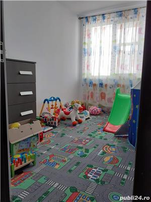 Vand apartament 3 camere  - imagine 3