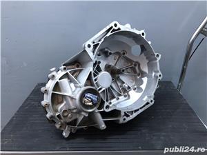 Volkswagen Caddy / Touran 2.0 SDI 5 trepte 0AH301103B cutie de viteze - imagine 2
