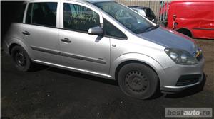 Dezmembrez opel zafira b - imagine 6