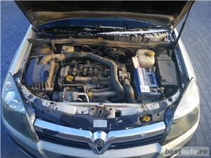 Dezmembrez Opel Astra H 1.7diesel Motor Z17DTH - imagine 2