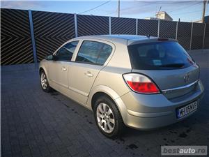 Dezmembrez Opel Astra H 1.7diesel Motor Z17DTH - imagine 4