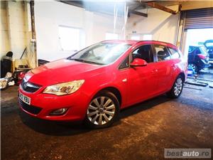 Dezmembrez Opel Astra J Caravan A17DTR  - imagine 3