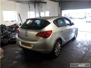 Dezmembrez Opel Astra J Hatchback A17DTJ / A17DTR - imagine 4