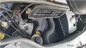 Dezmembrez Opel Vivaro 2.5 DCI - imagine 6