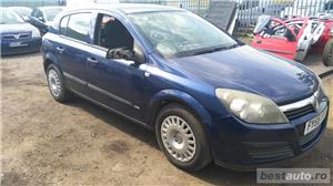 Dezmembrez Opel Astra H 2005 Hatchback 1.4   - imagine 2
