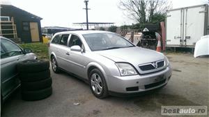 Dezmembrez Opel Vectra C 2.0 DTI Break